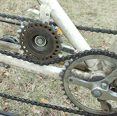 DSCF0119 idler.jpg (34297 bytes)